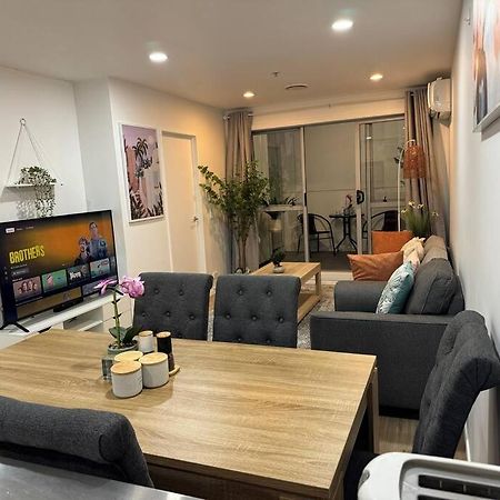 Stunning 3 Bd - 2 Bth City Apt - Pool & Carpark Окленд Экстерьер фото