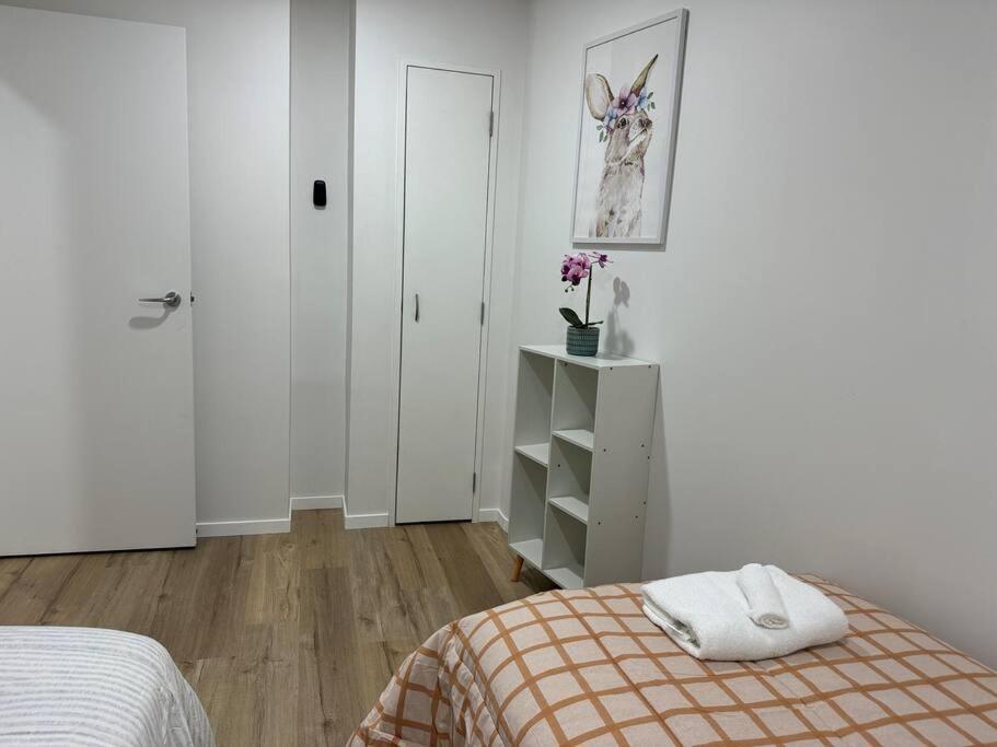 Stunning 3 Bd - 2 Bth City Apt - Pool & Carpark Окленд Экстерьер фото