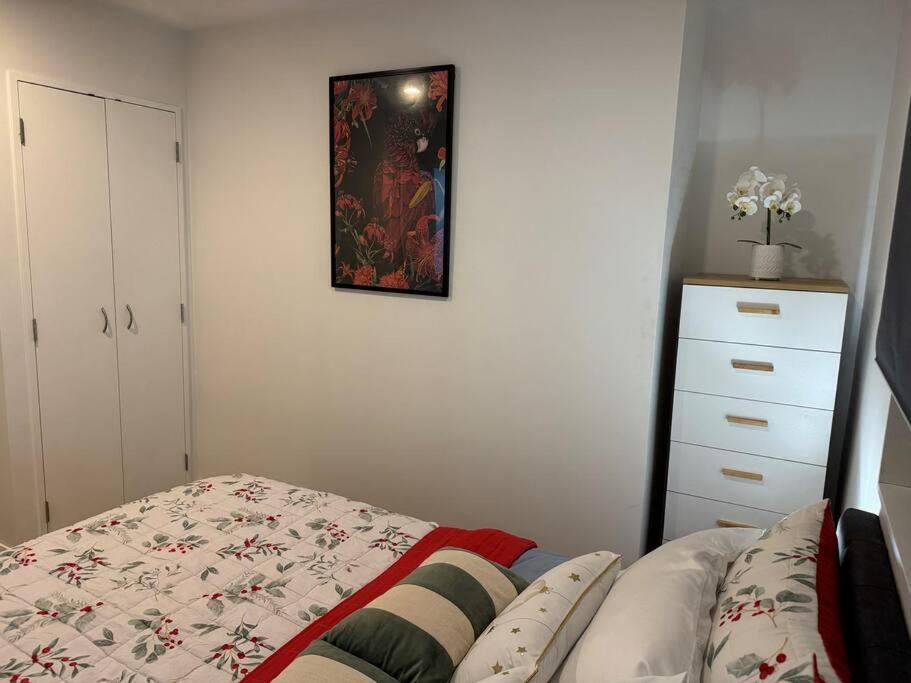 Stunning 3 Bd - 2 Bth City Apt - Pool & Carpark Окленд Экстерьер фото