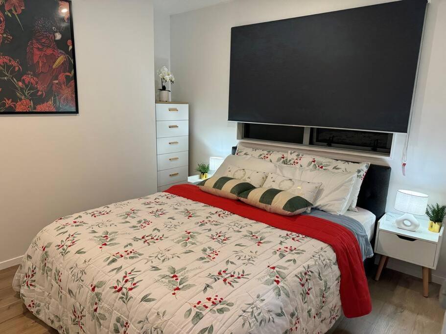 Stunning 3 Bd - 2 Bth City Apt - Pool & Carpark Окленд Экстерьер фото